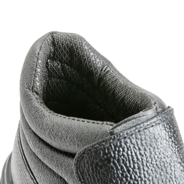 Ботинки кожаные сварщика мод. 24 ПУ-НИТРИЛ металлоподносок